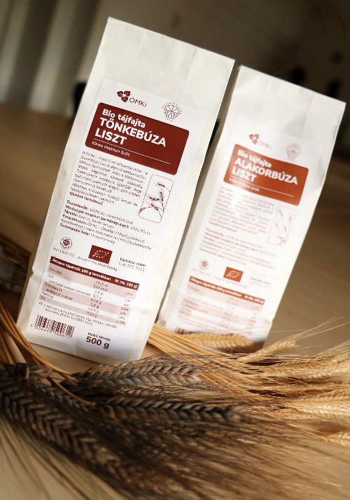 From January 2022, organic emmer and einkorn flour from ÖMKi's living lab partner network is available in limited edition at one of the national supermarket chains